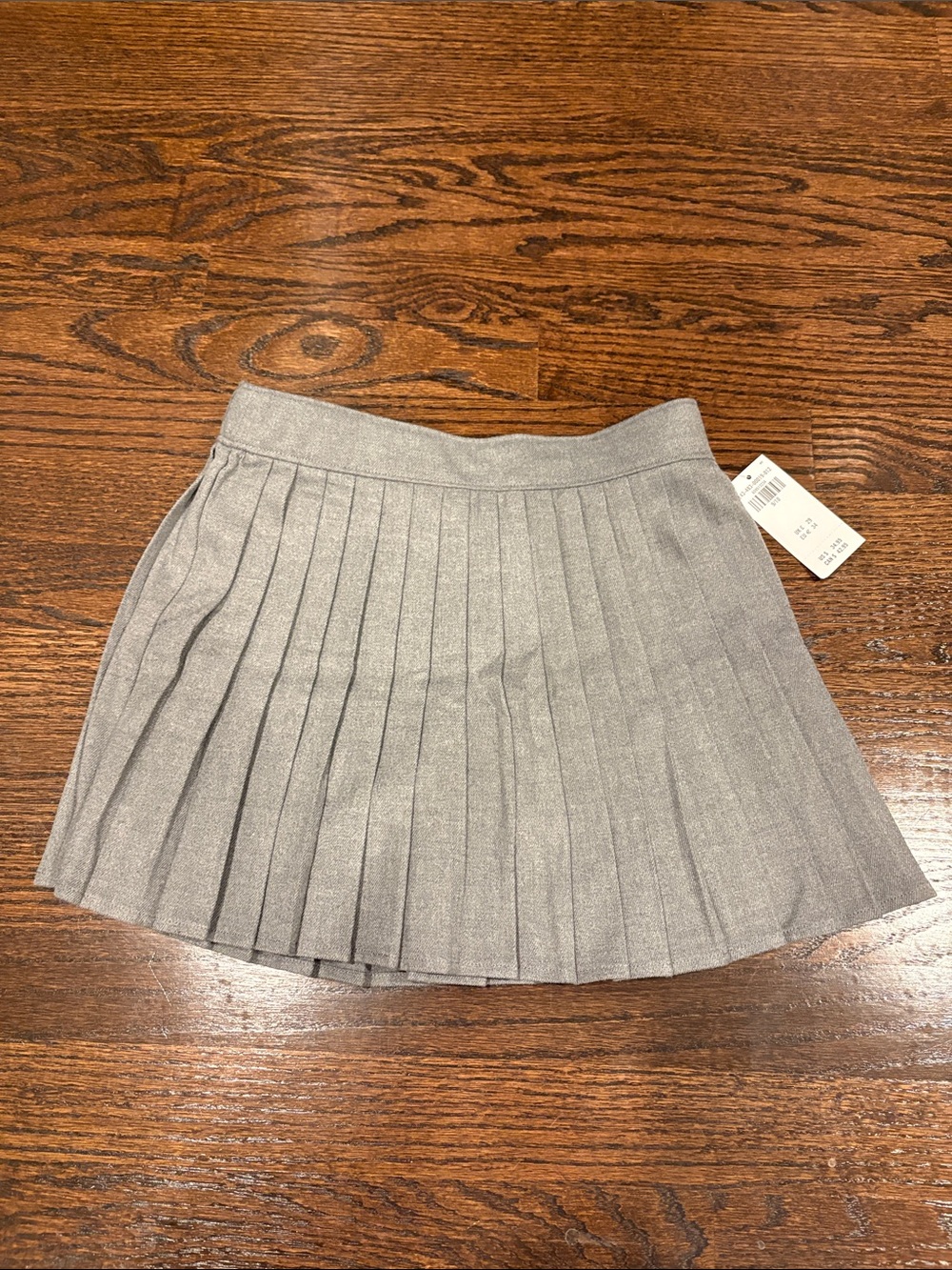 Abercrombie Kids Pleated Skort in Light Gray